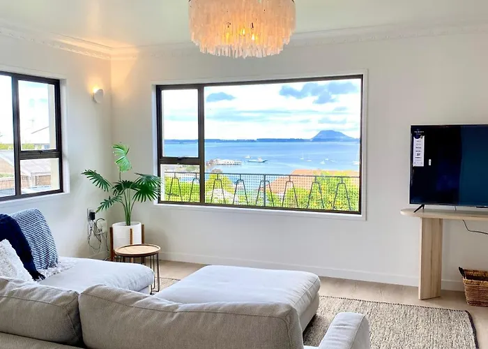The Views - Omokoroa